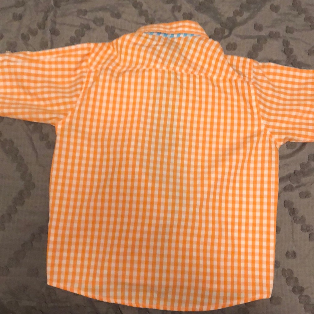 Button up - Picture 2 of 2